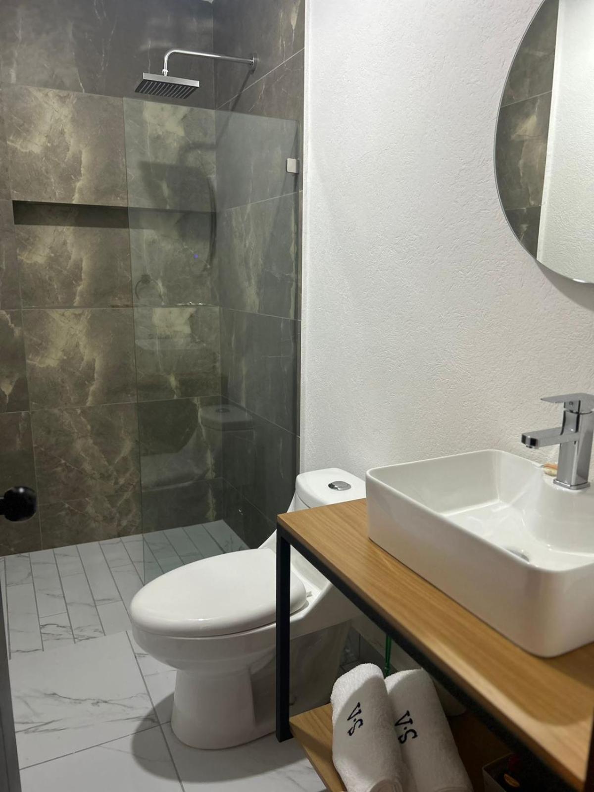 Vidrio Suites Col Americana Гвадалахара Экстерьер фото